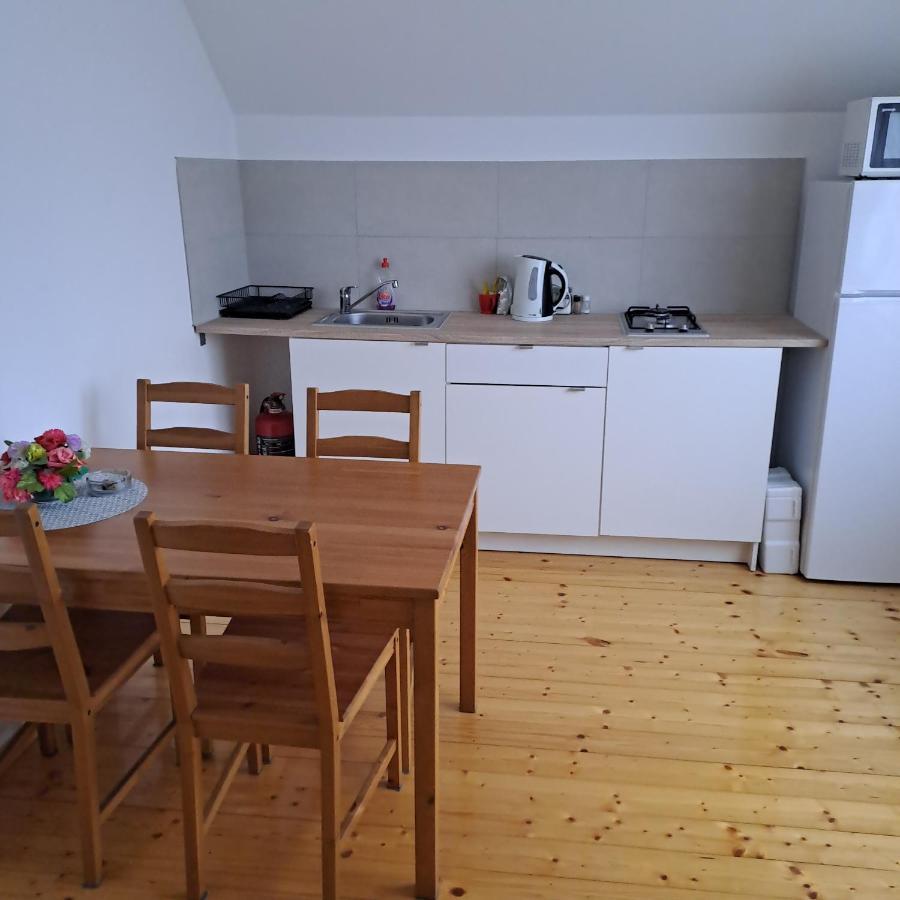 Sara1 Apartment Slavonski Brod Exterior photo