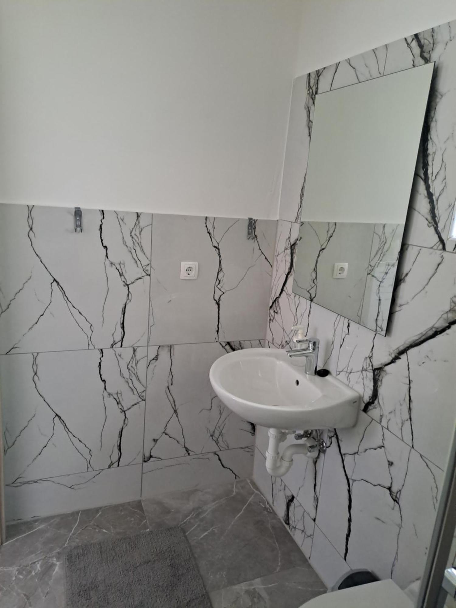 Sara1 Apartment Slavonski Brod Exterior photo