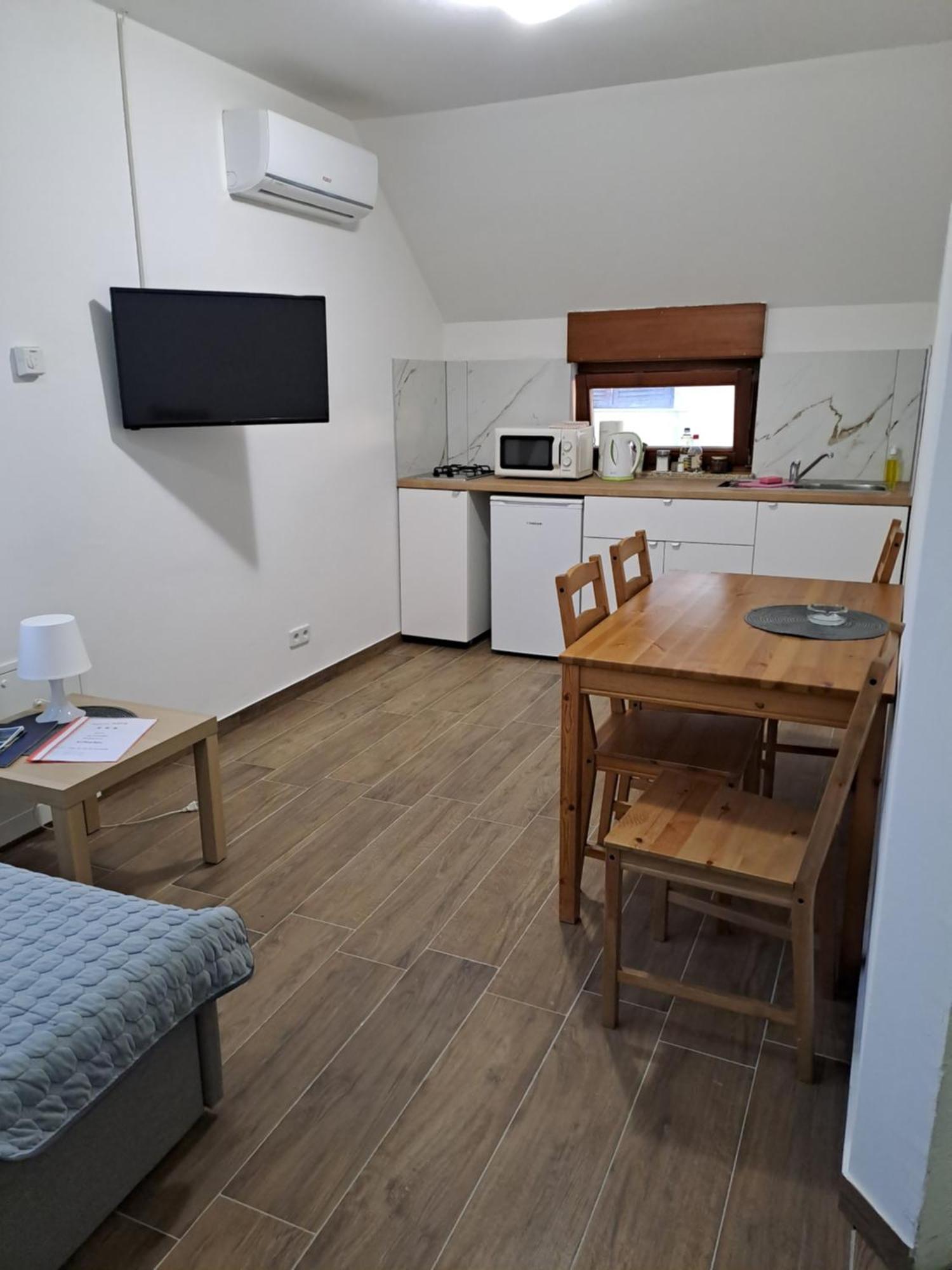 Sara1 Apartment Slavonski Brod Exterior photo